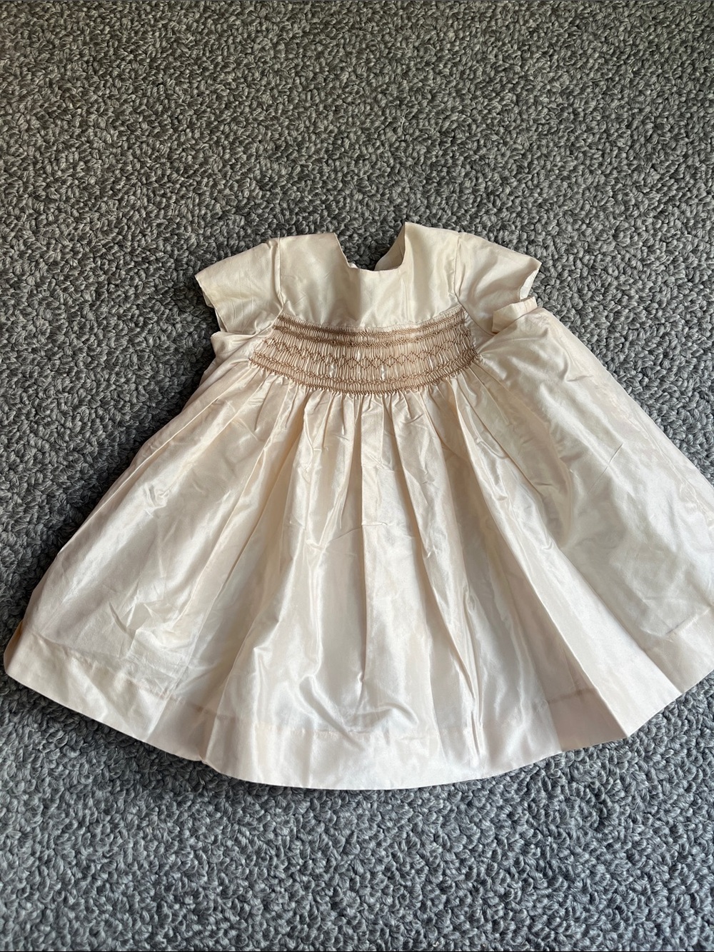 Bonpoint Cream Smocked Short-Sleeve Dress